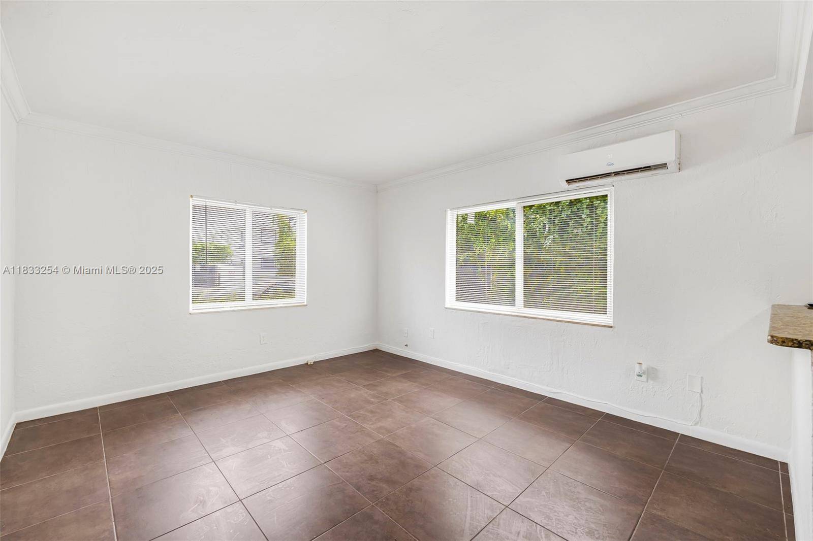 Miami, FL 33138,520 NE 82nd Ter #5