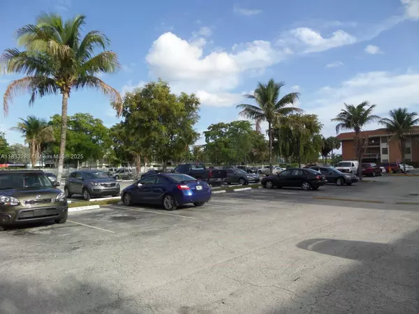 17530 NW 68th Ave #C4002, Hialeah, FL 33015
