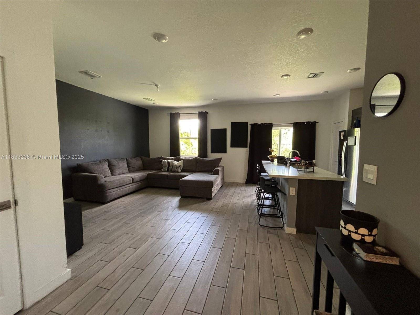 Homestead, FL 33034,830 SE 19th St