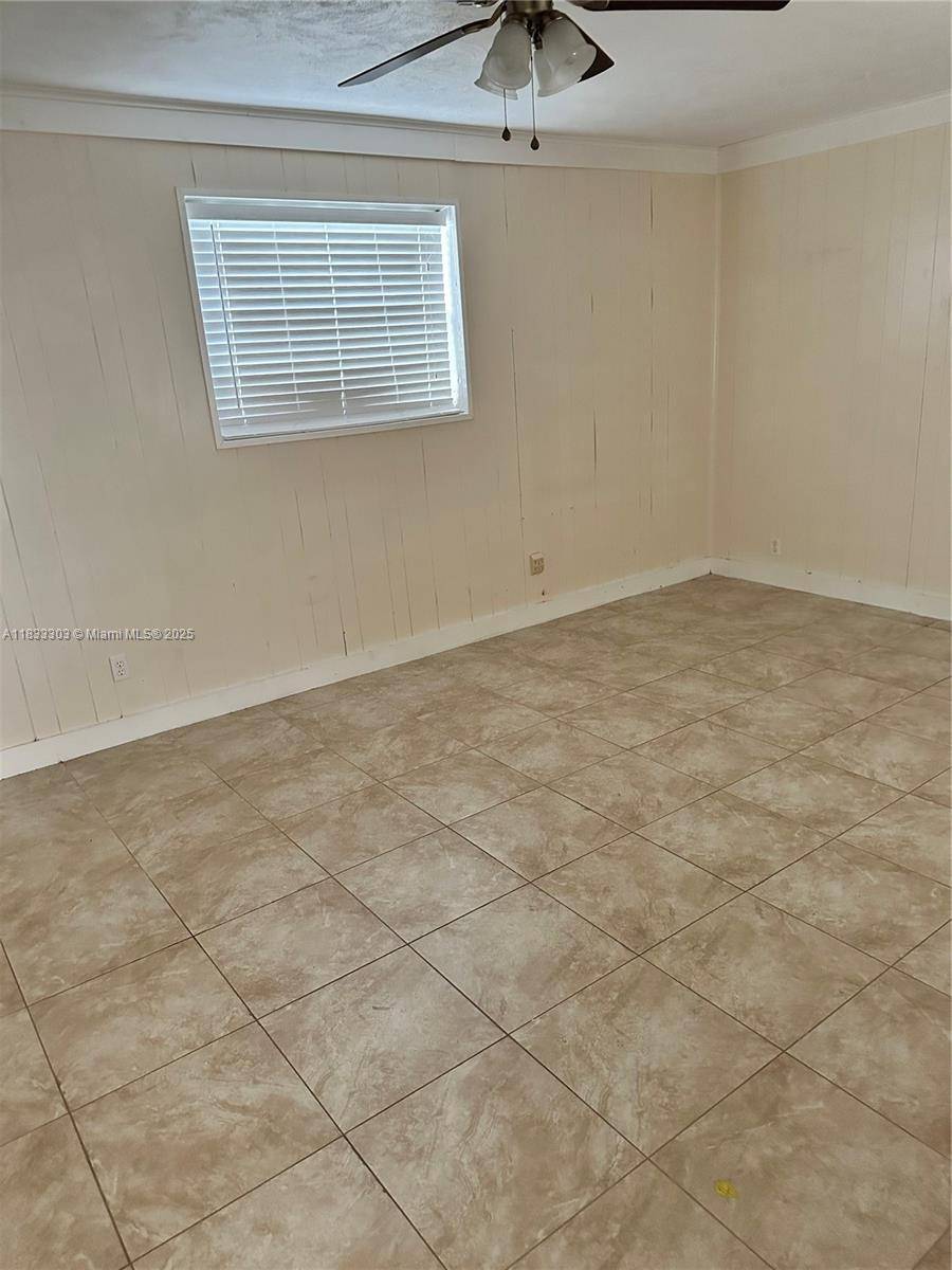West Palm Beach, FL 33415,1695 Julie Tonia Dr #1695