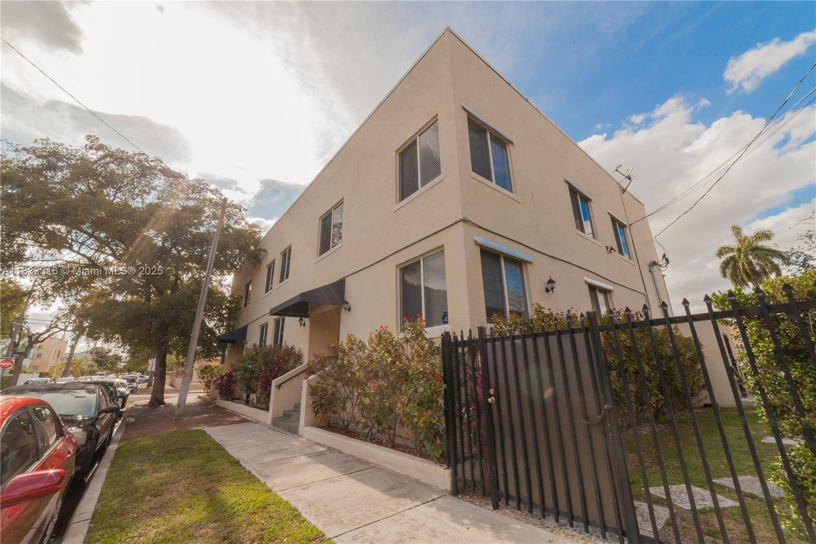 Miami, FL 33135,1469 SW 5th St #3
