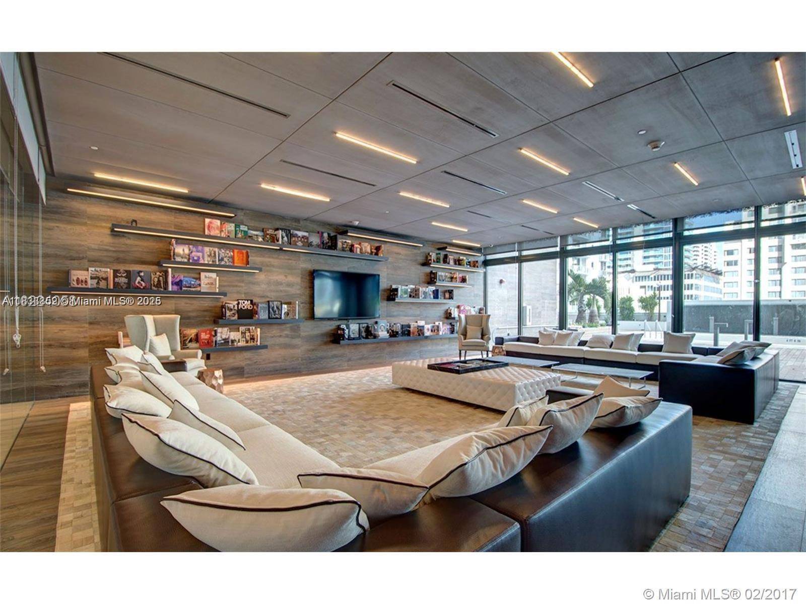 Miami, FL 33131,1080 Brickell Ave #2405