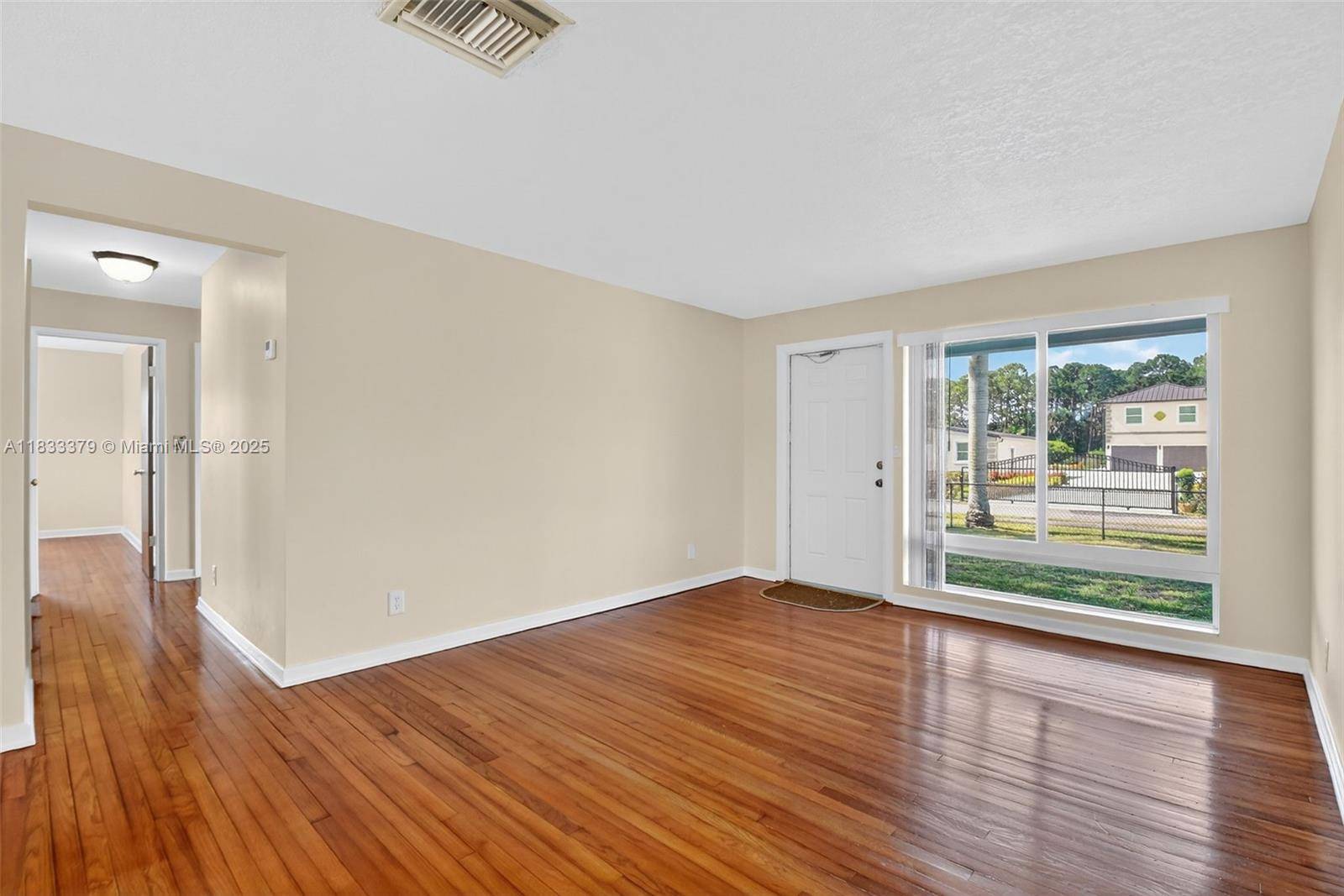 Lake Worth, FL 33462,4061 Nova Ln