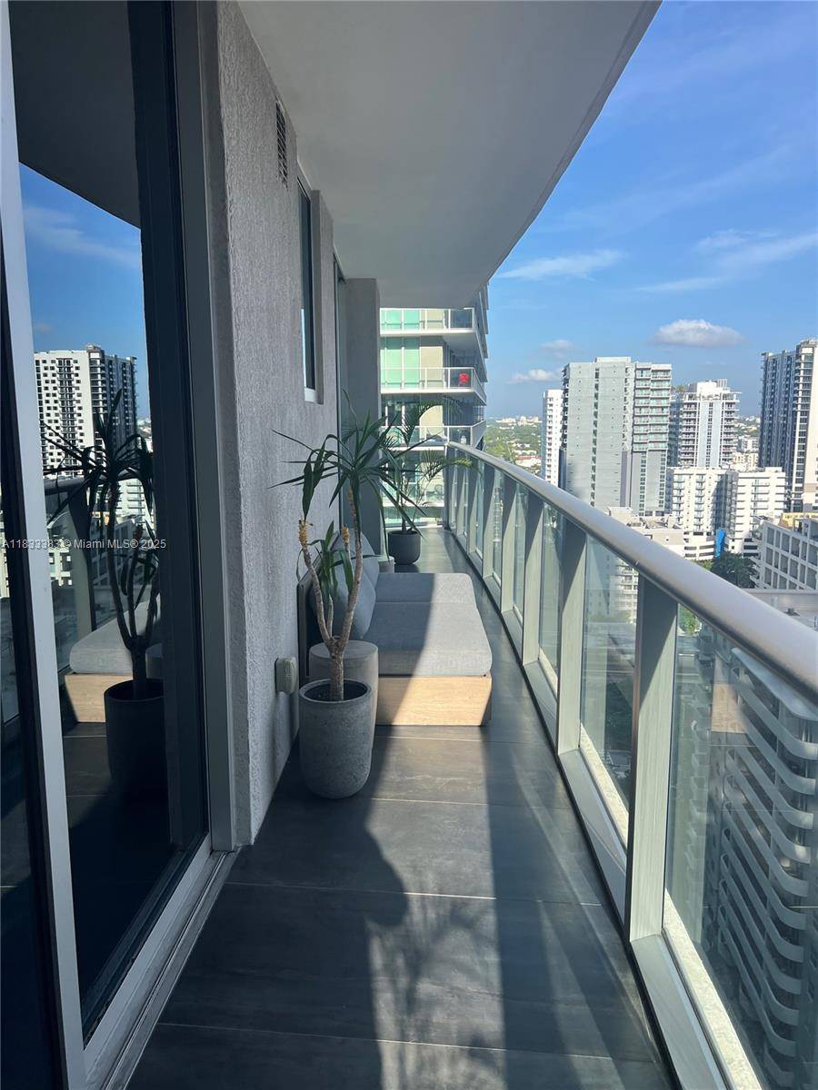 Miami, FL 33130,1100 S Miami Ave #2107