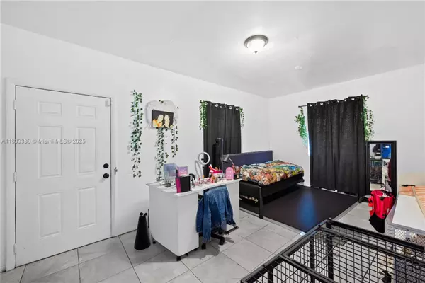 Fort Lauderdale, FL 33311,1200 NW 11th Ct