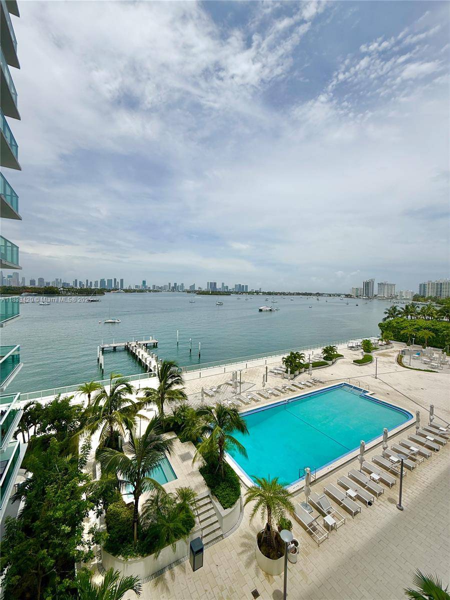 Miami Beach, FL 33139,1000 West Ave #520