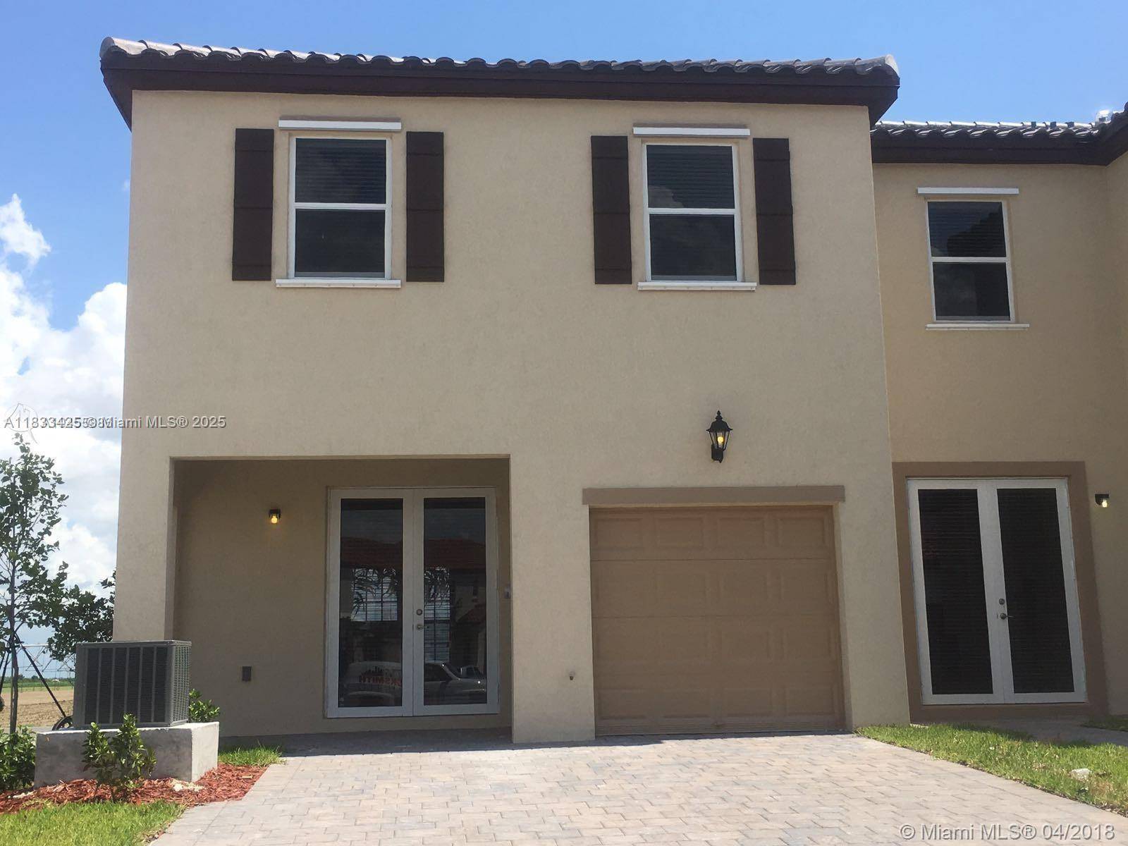 Miami, FL 33196,17141 SW 96th St #17141