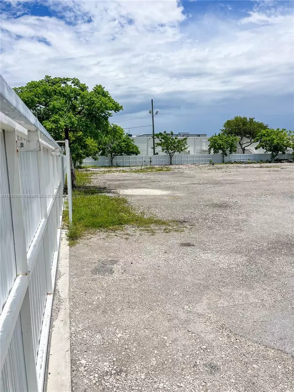 Sweetwater, FL 33172,1401 NW 108th Ave