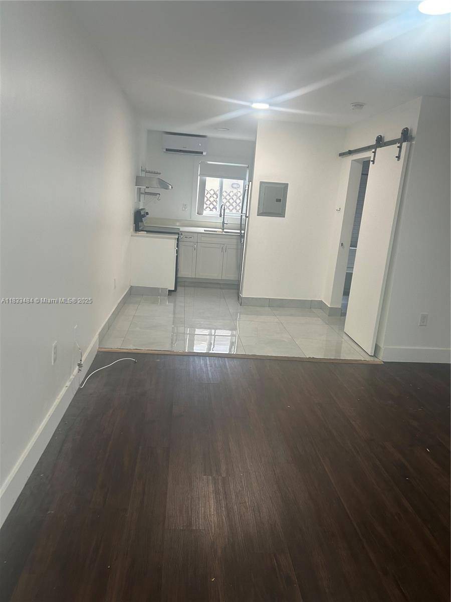 8260 Byron Ave #15, Miami Beach, FL 33141