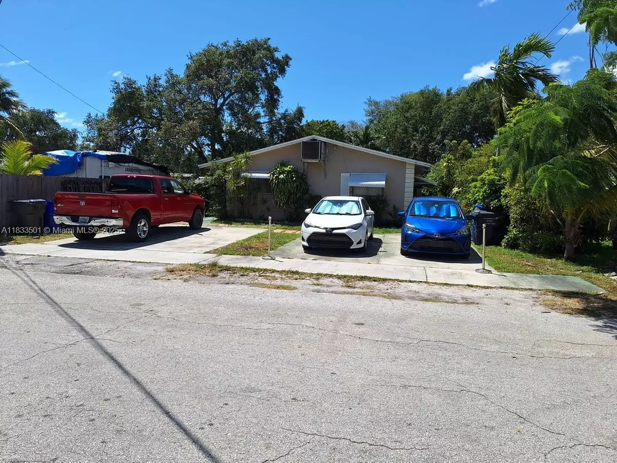 Hollywood, FL 33020,2610 Hayes St #1