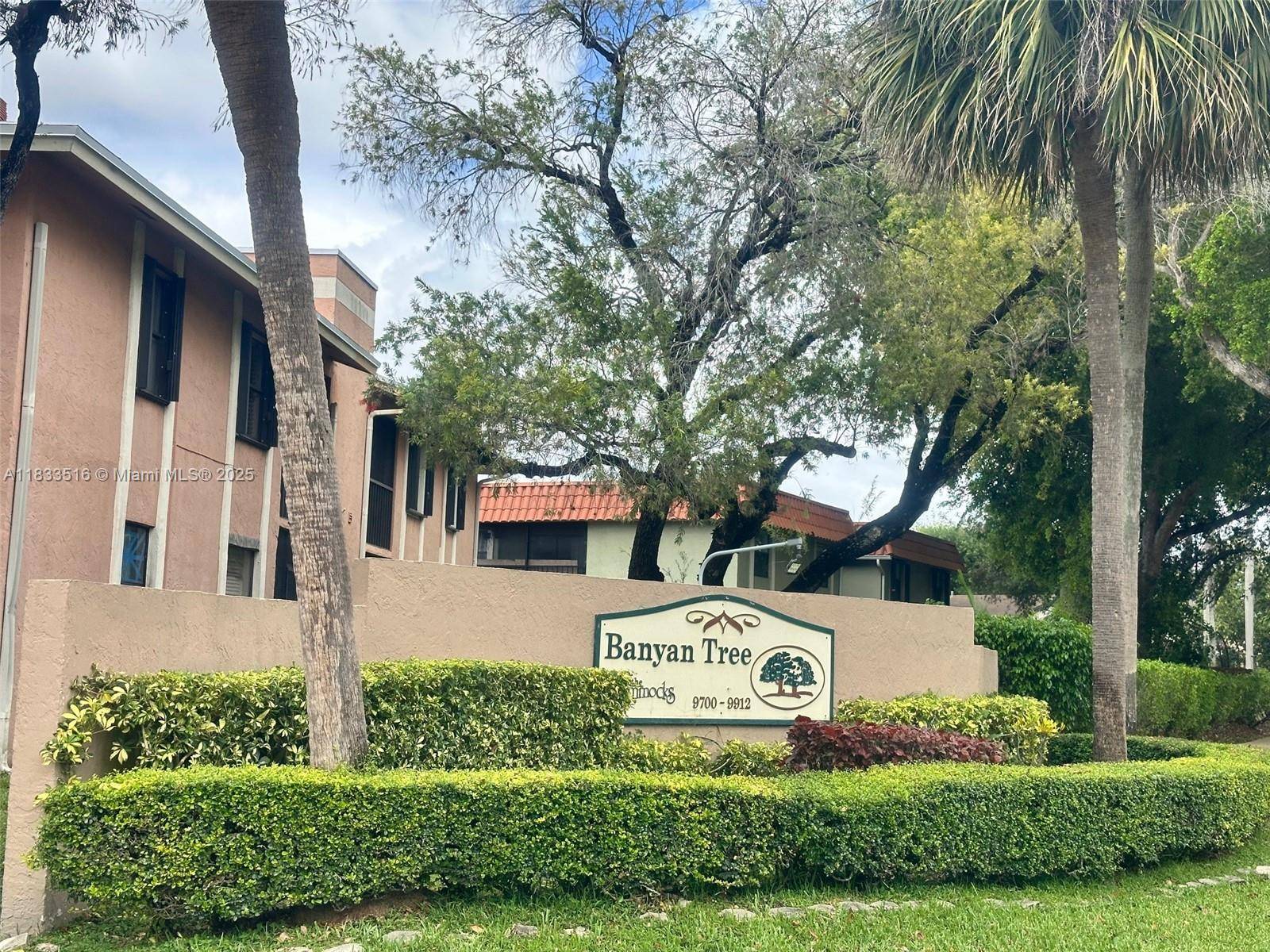 9808 Hammocks Blvd #204-23, Miami, FL 33196