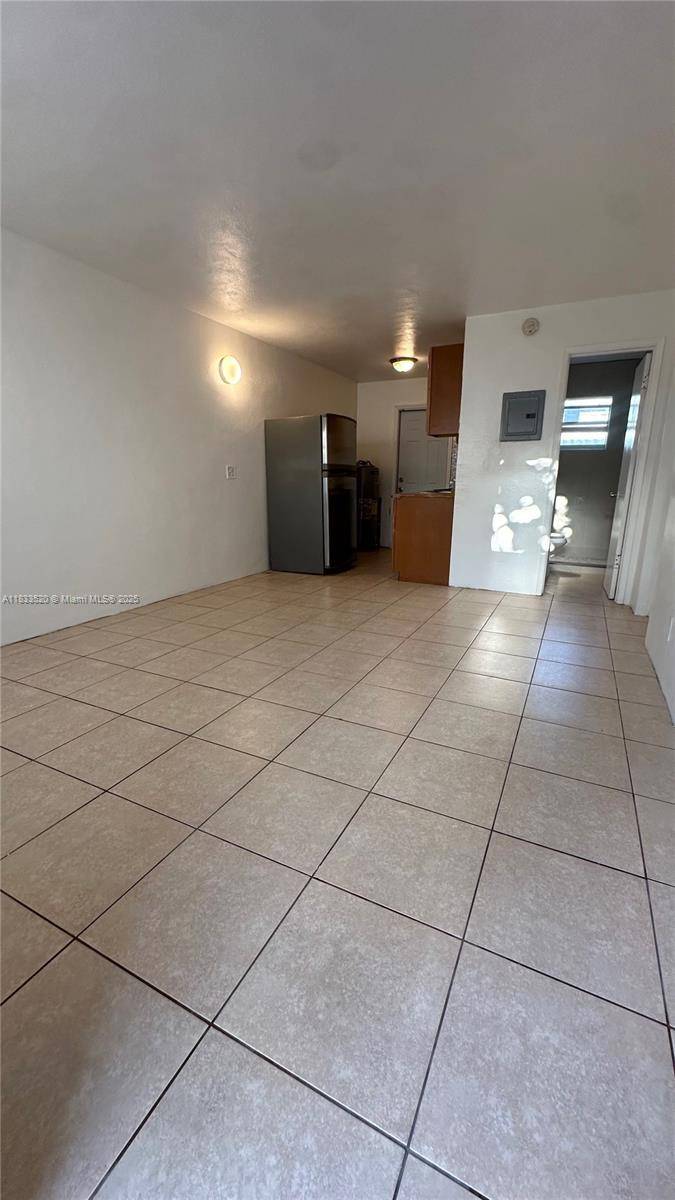 Fort Lauderdale, FL 33311,1808 NW 9th St #1-2