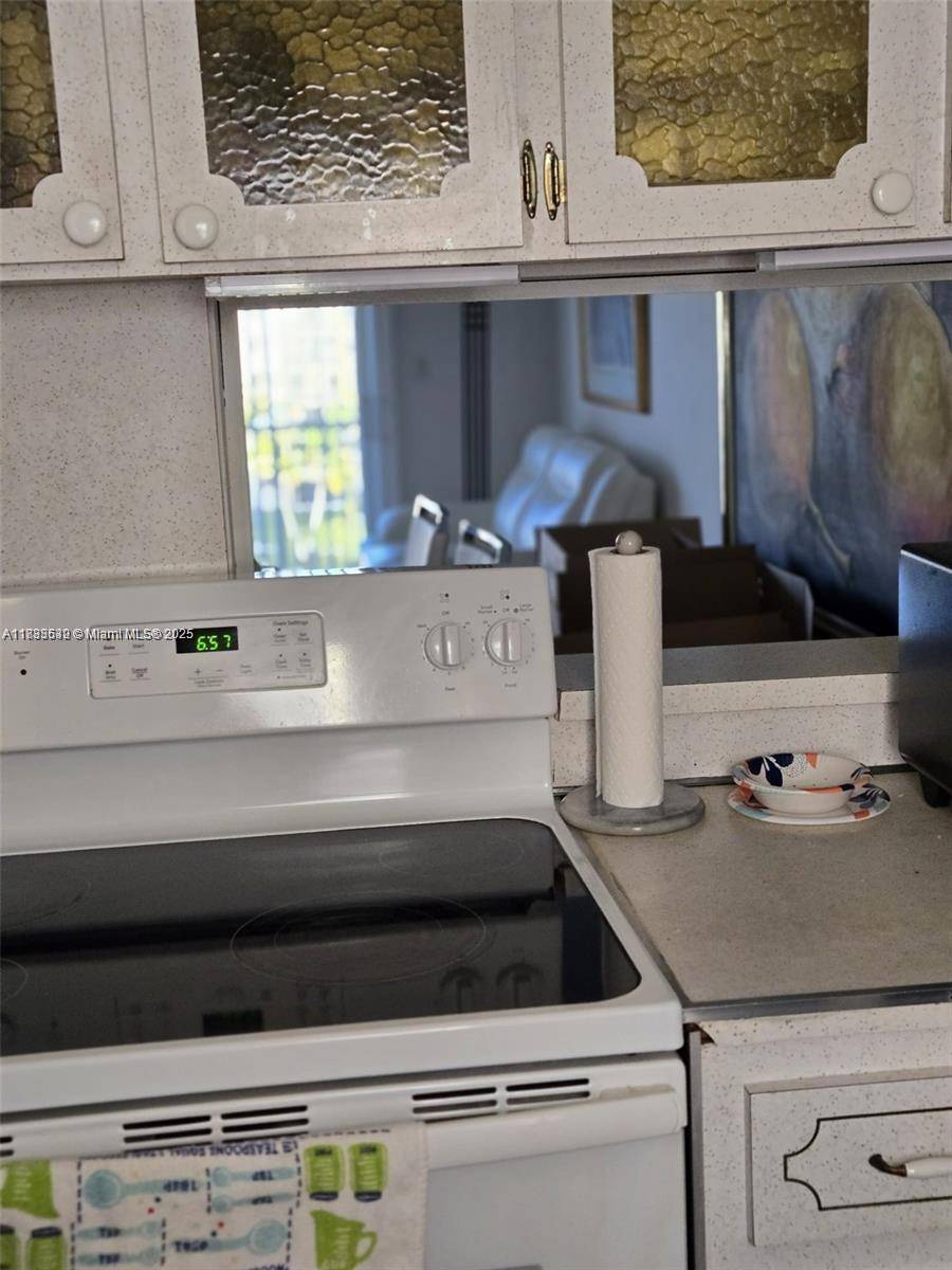Aventura, FL 33160,2903 Point East Dr #K611