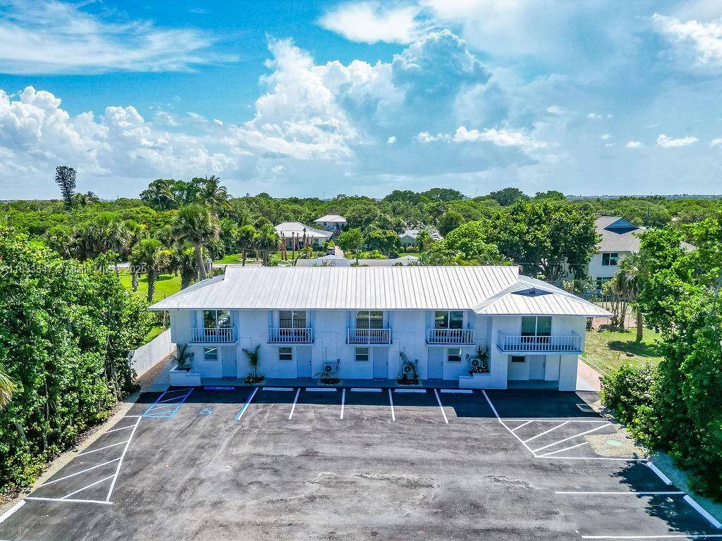 2305 Tamarind Dr #7, Fort Pierce, FL 34949
