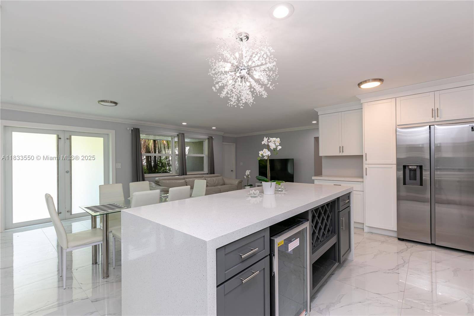 Hollywood, FL 33021,4326 Jackson St