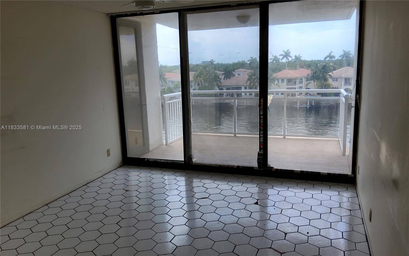 Hollywood, FL 33019,1600 S Ocean Dr #5B