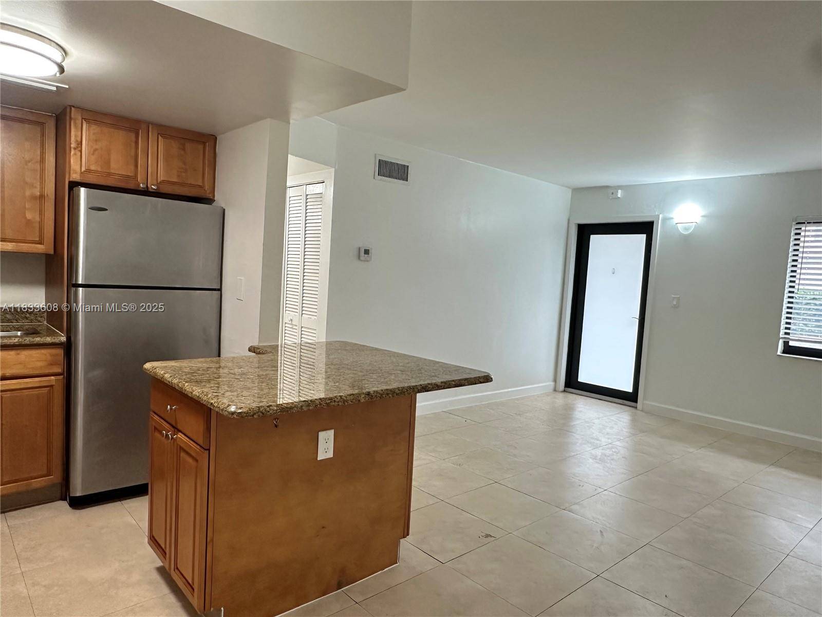 Wilton Manors, FL 33334,2705 NE 9th Ave #102
