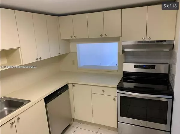 Miami, FL 33176,9970 SW 88th St #914-9