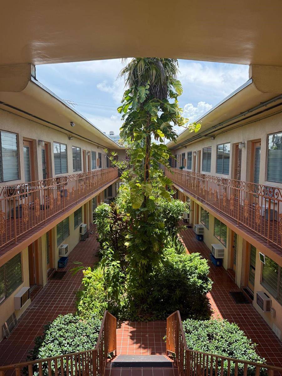 1050 Pennsylvania #24, Miami Beach, FL 33139