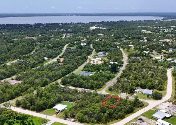 102 EDISON ROAD NE, Lake Placid, FL 33852