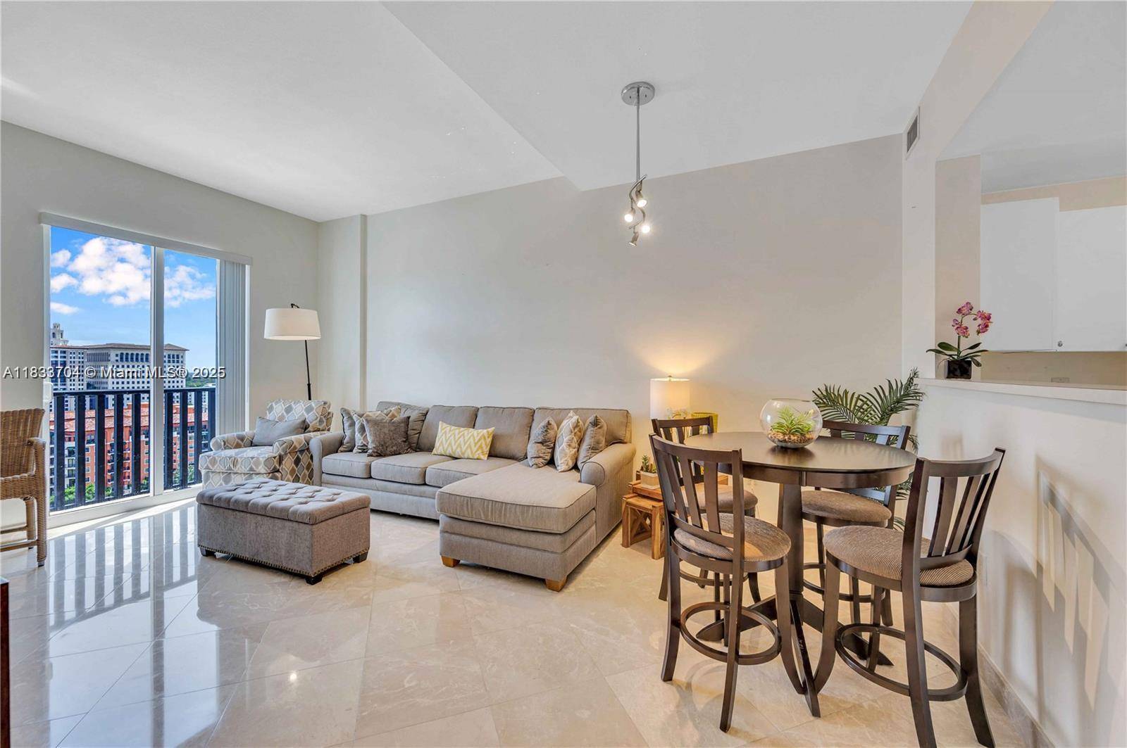 10 Aragon #1502, Coral Gables, FL 33134
