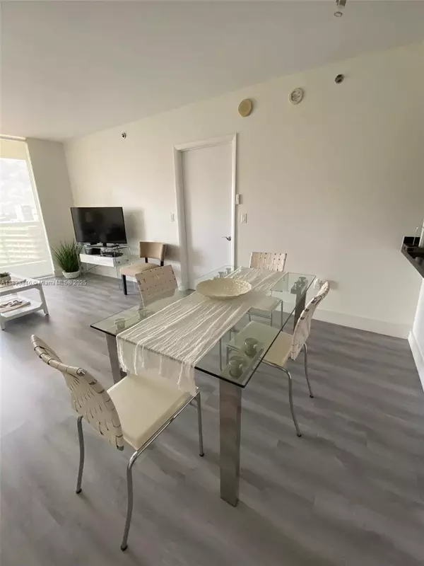 Hallandale Beach, FL 33009,1850 S Ocean Dr #1409