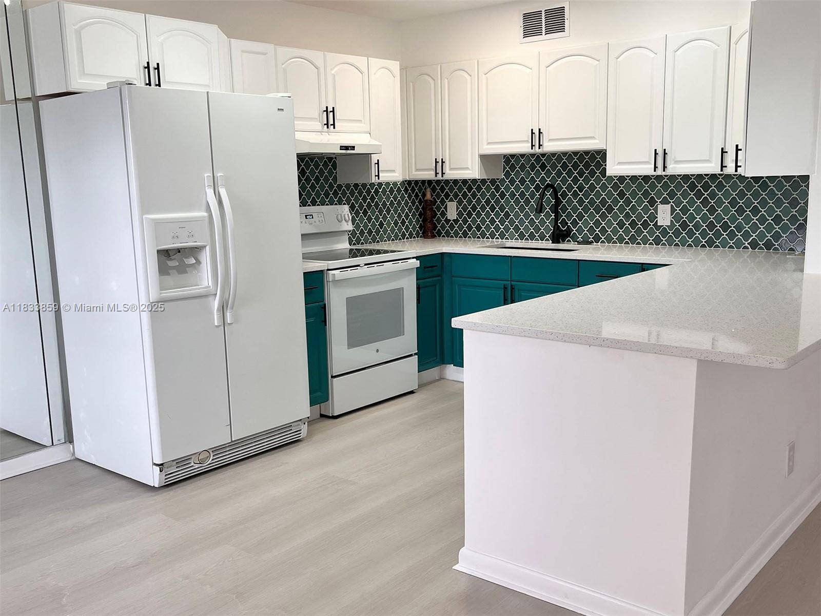 3007 Hythe A #3007, Boca Raton, FL 33434