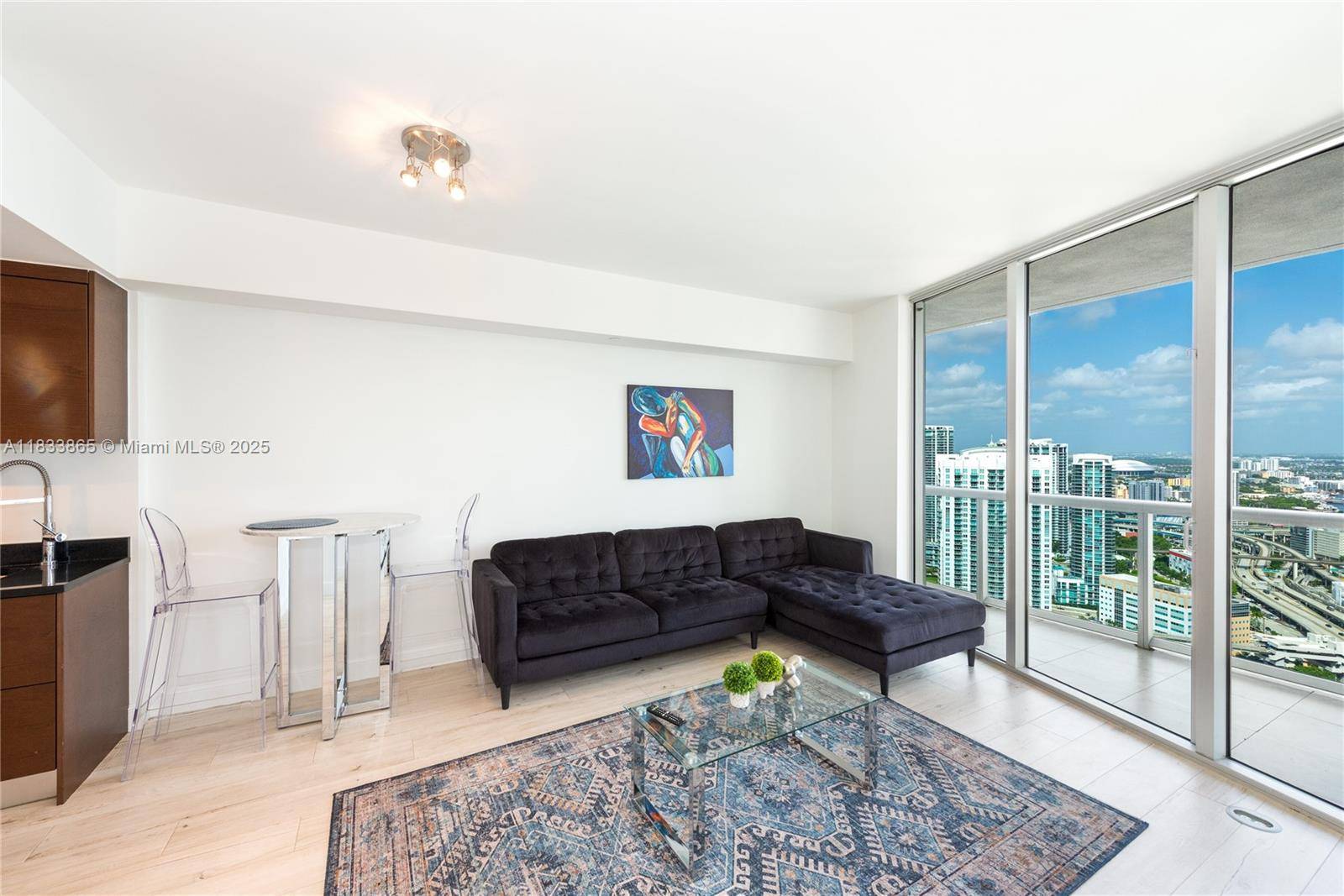 465 Brickell Ave #4304, Miami, FL 33131