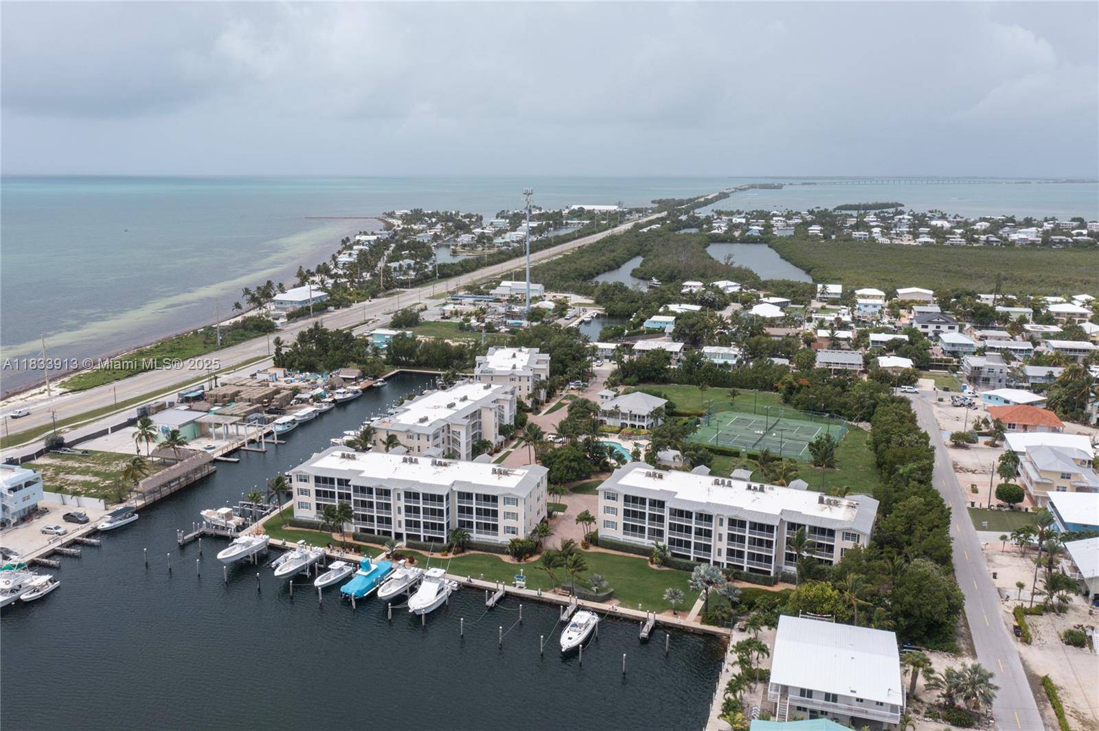 Key Colony, FL 33036,101 Gulfview Dr #202