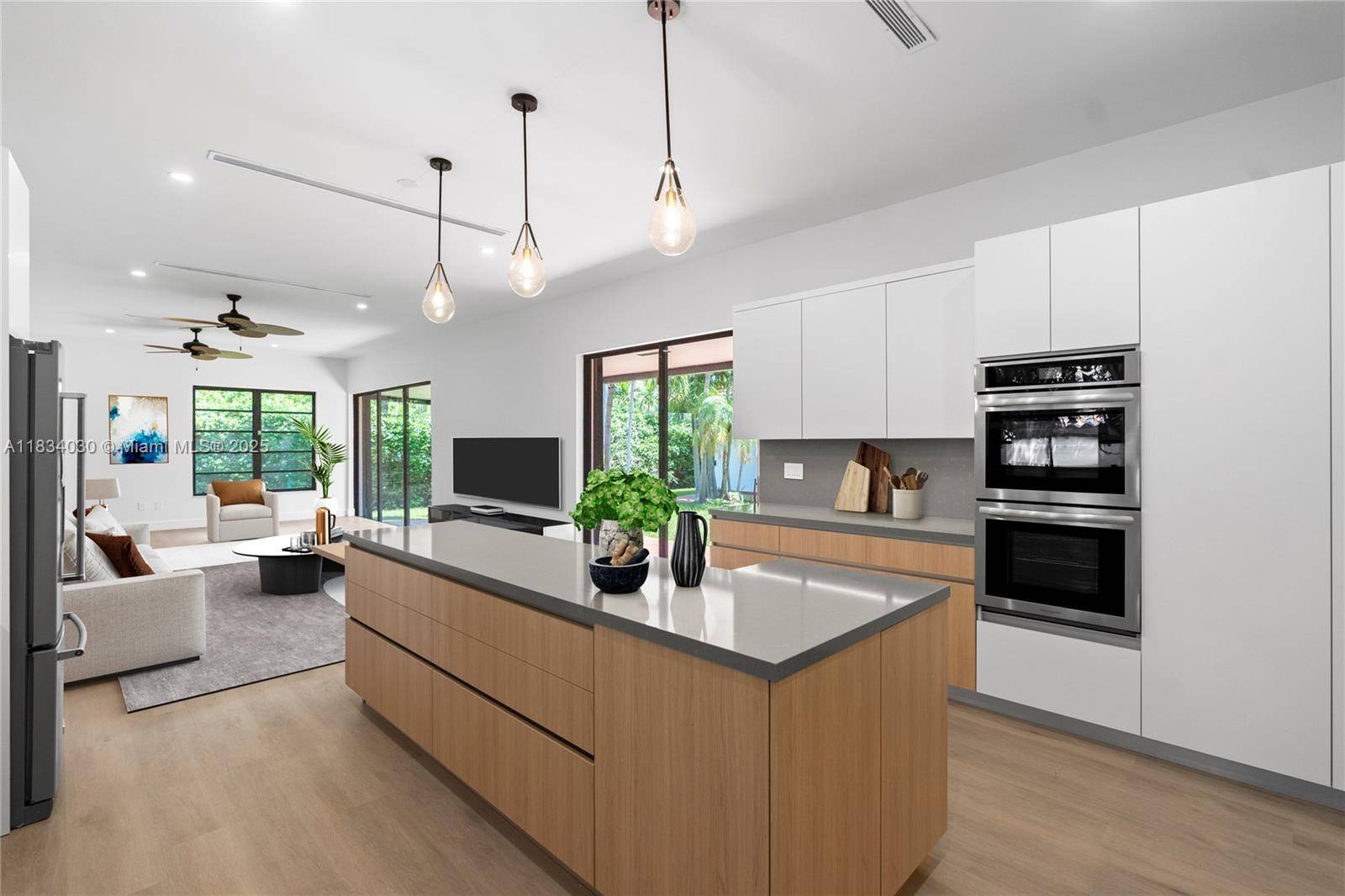 101 Island Dr, Key Biscayne, FL 33149