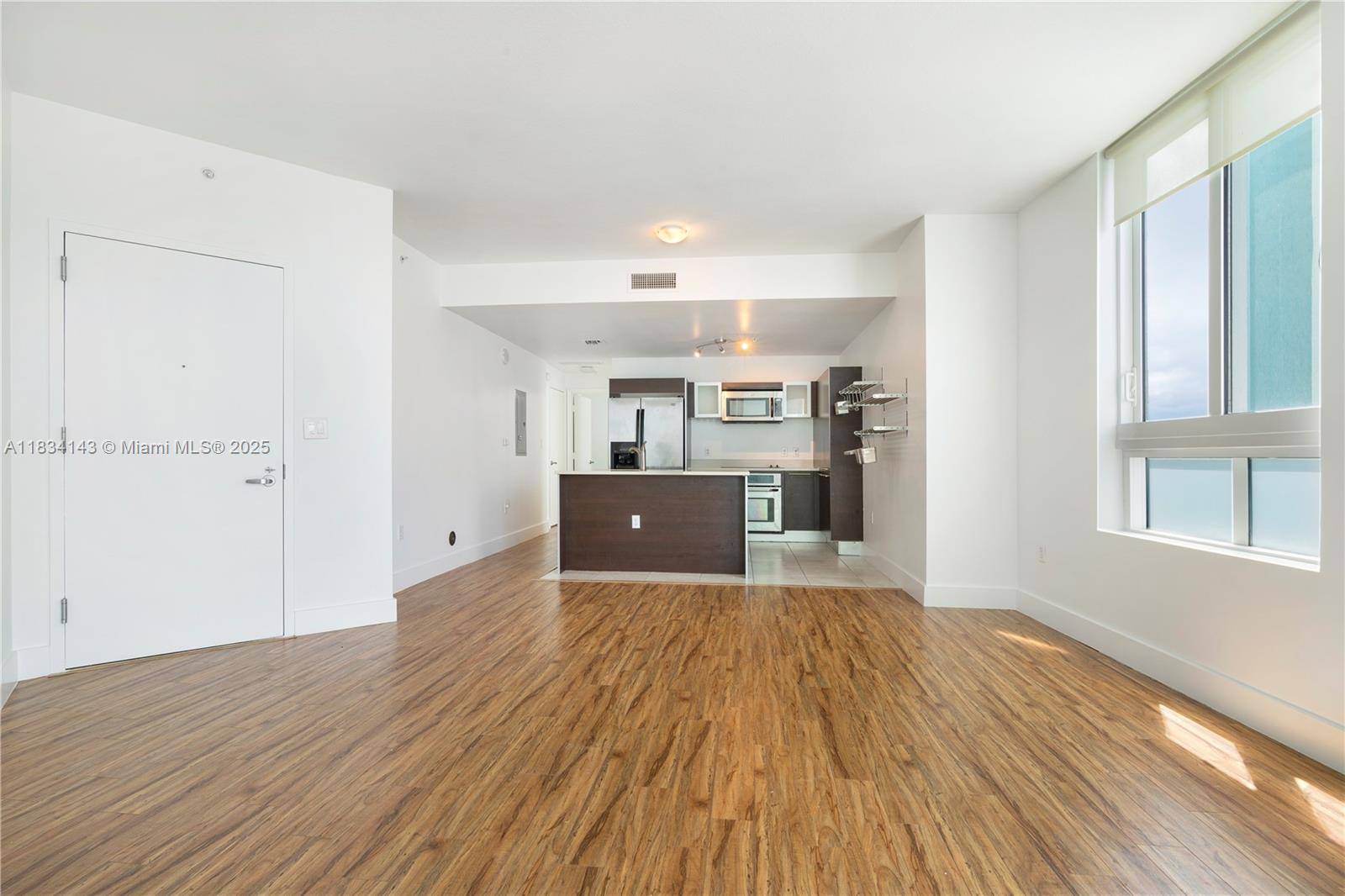 Miami, FL 33132,1900 N Bayshore Dr #3410