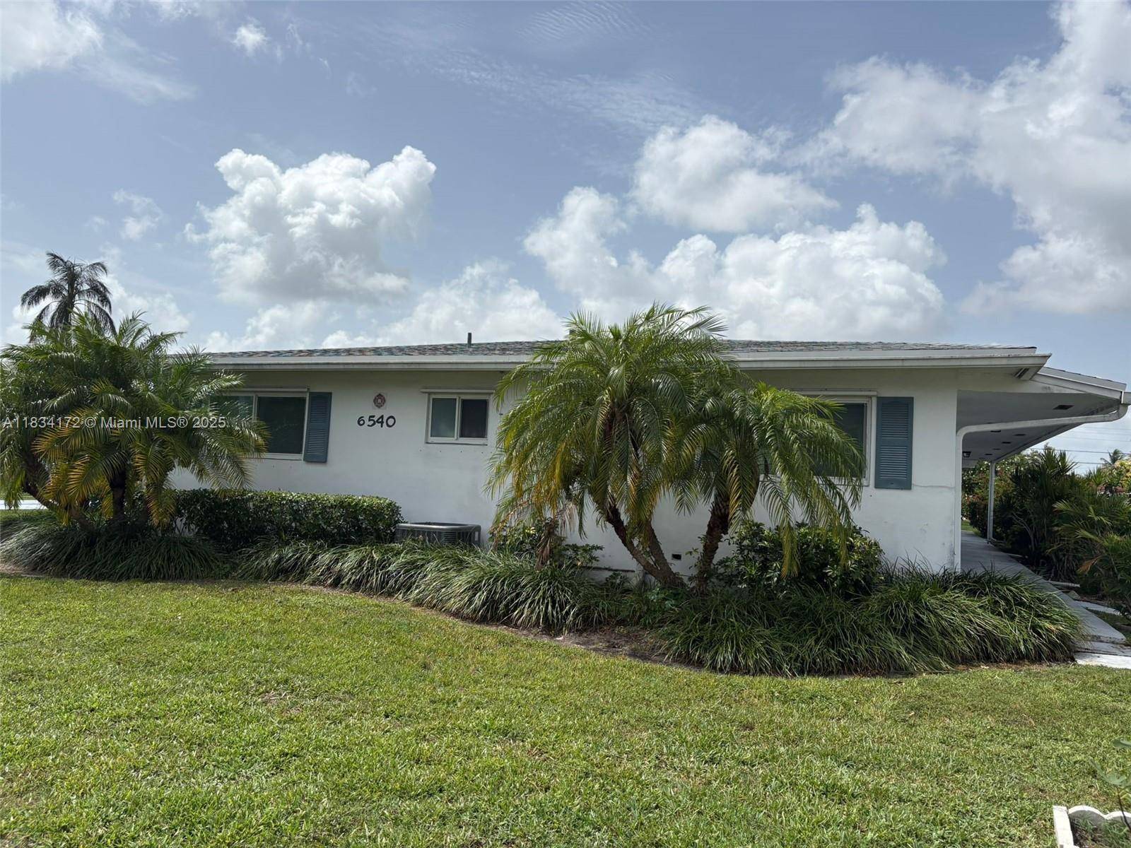 Margate, FL 33063,6540 Winfield Blvd #102