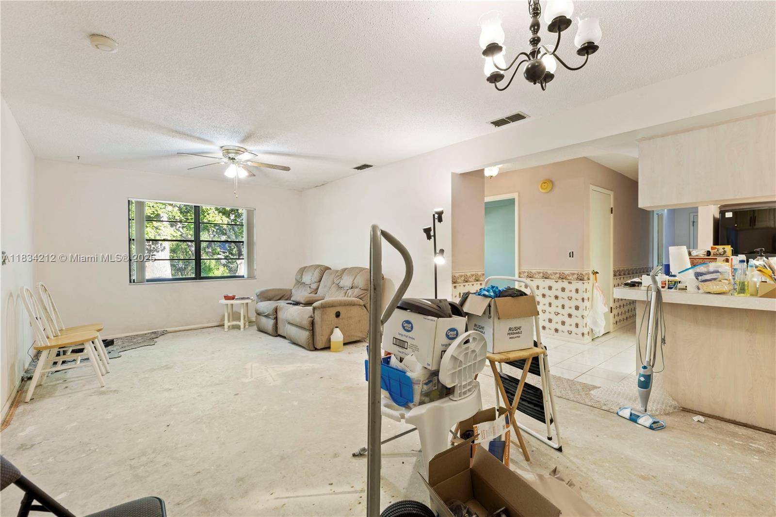 Hudson, FL 34667,12738 SPLIT OAK DR