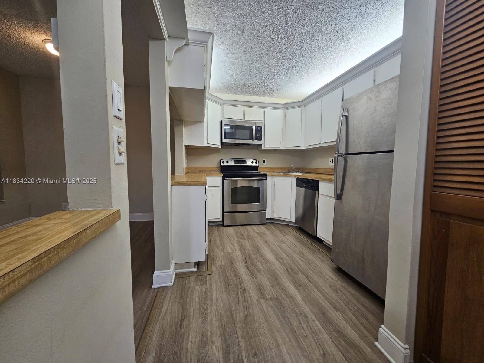 West Palm Beach, FL 33417,4857 Sable Pine Cir #B2