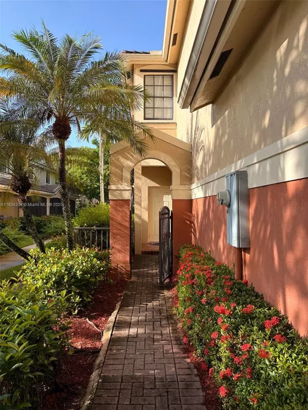 Weston, FL 33332,3912 Tree Top Dr #3912