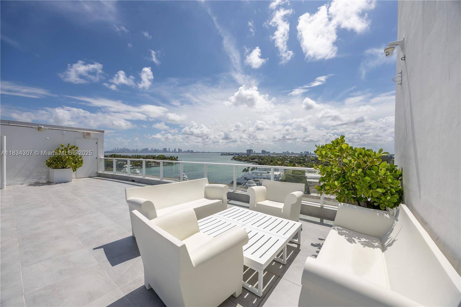 Miami Beach, FL 33141,900 Bay Dr #622 & 620