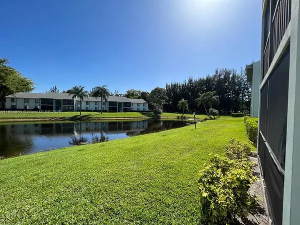 3606 Alder Dr #F2, West Palm Beach, FL 33417