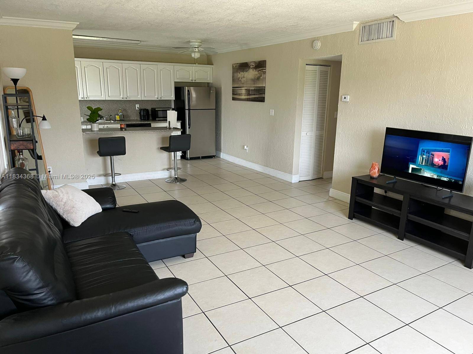 Miami, FL 33126,898 NW 45th Ave #42
