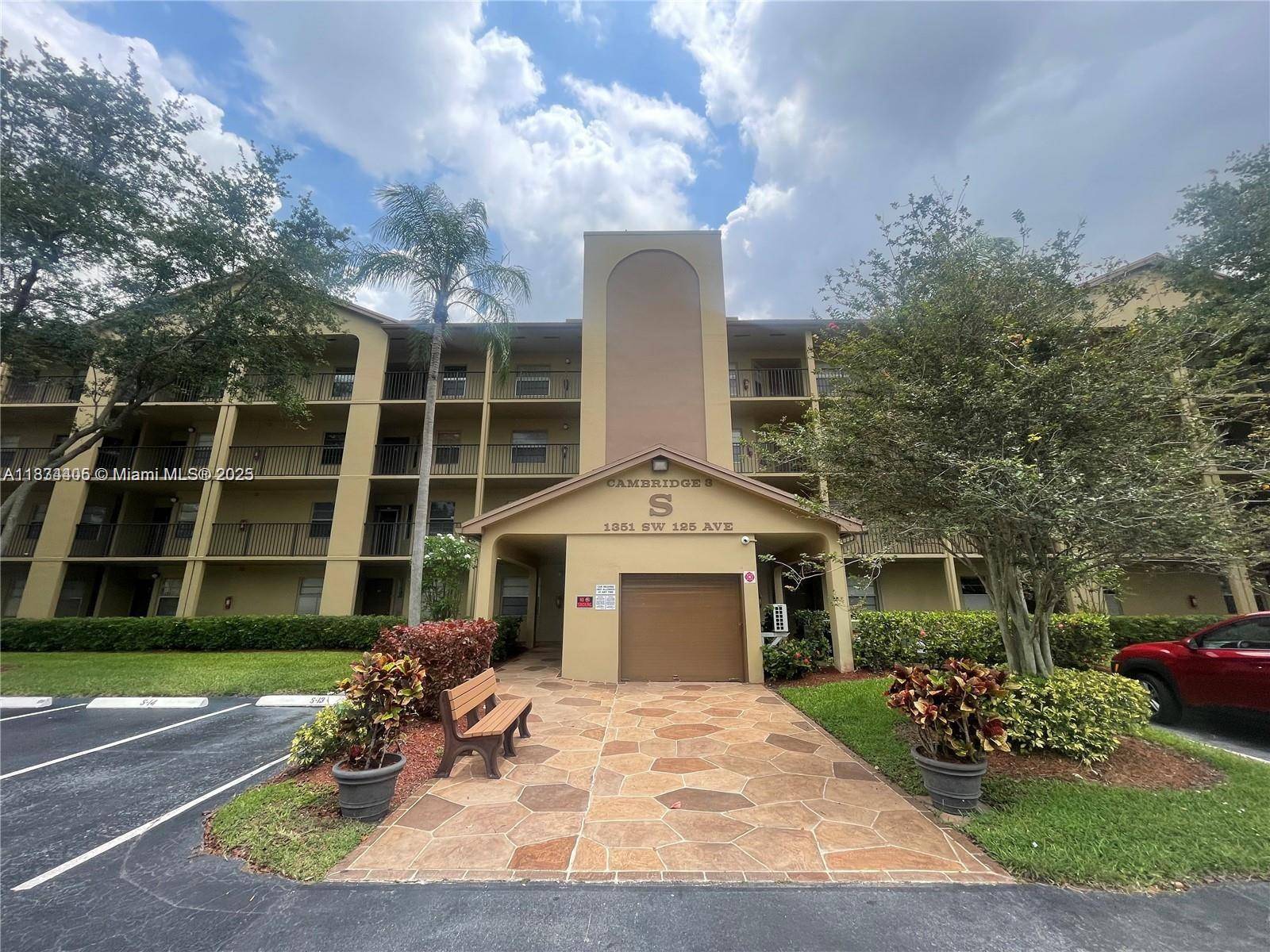 1351 SW 125th Ave #306S, Pembroke Pines, FL 33027
