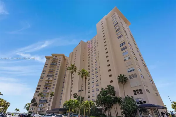11111 Biscayne Blvd #14G-Studio, Miami, FL 33181