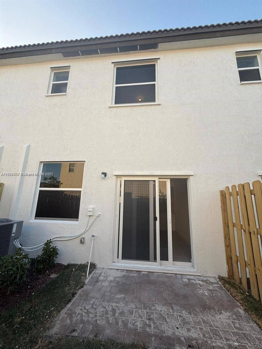 Homestead, FL 33035,2893 SE 25 Road #2893