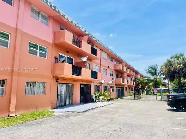 Miami Gardens, FL 33055,17101 NW 57th Ave #314