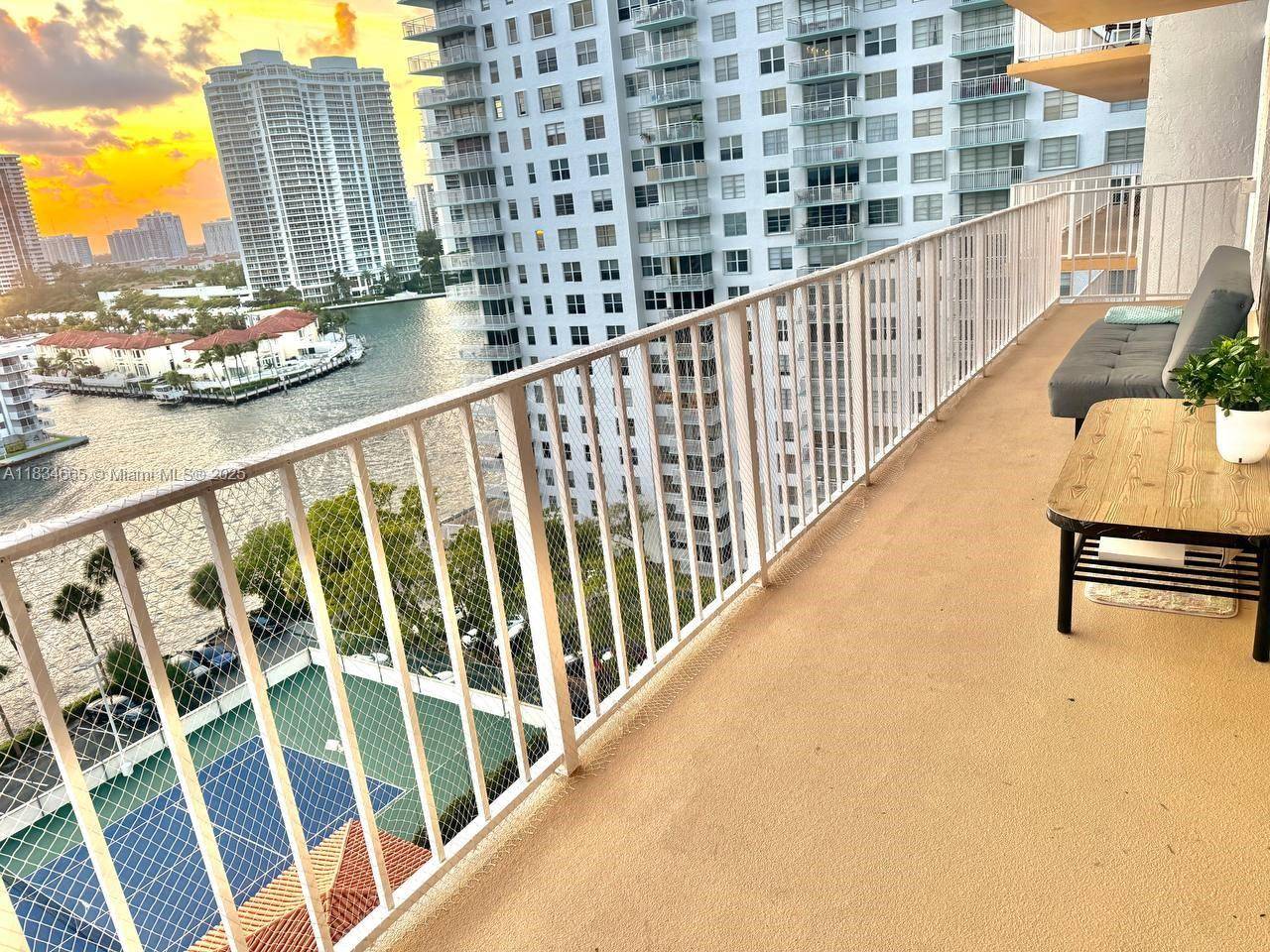 Sunny Isles Beach, FL 33160,290 174th St #1208