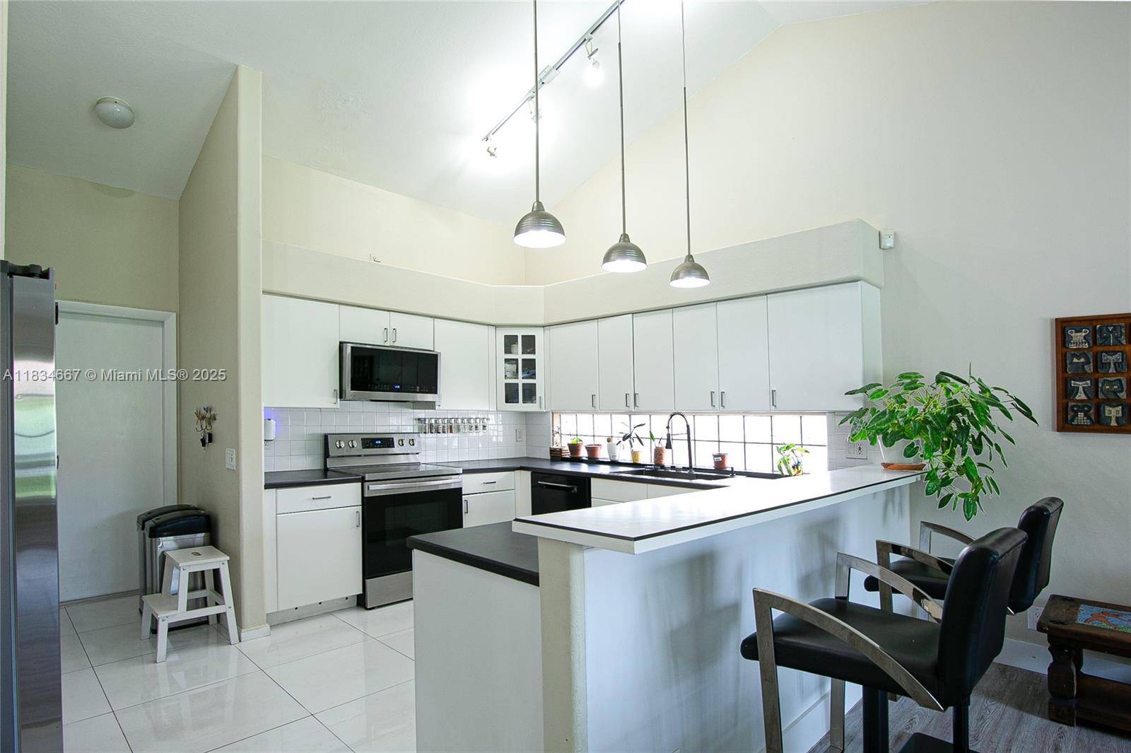 Weston, FL 33326,1049 Laguna Springs Dr