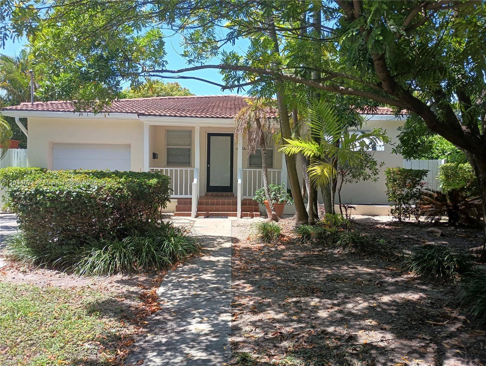 1225 S.Biscayne Point Rd #1225, Miami Beach, FL 33141