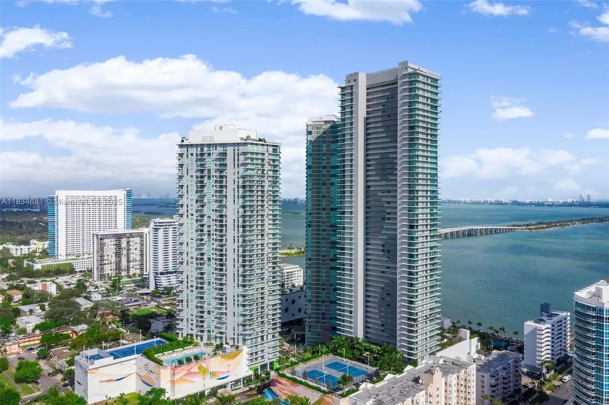 Miami, FL 33137,650 NE 32nd St #3205