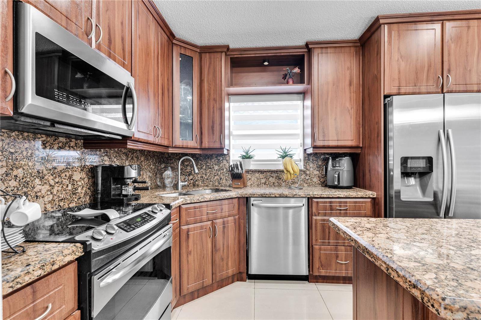 Hialeah, FL 33016,2485 W 71st Pl #0