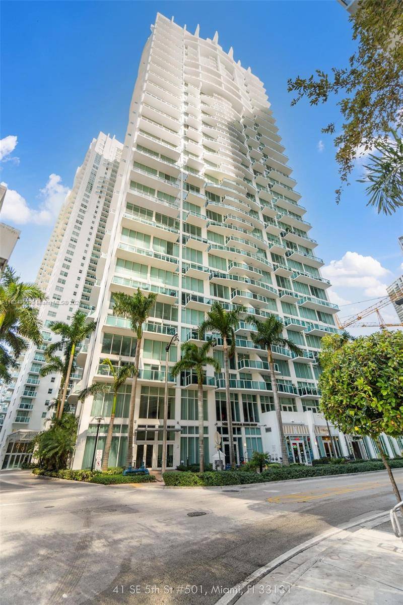 Miami, FL 33131,41 SE 5th St #501