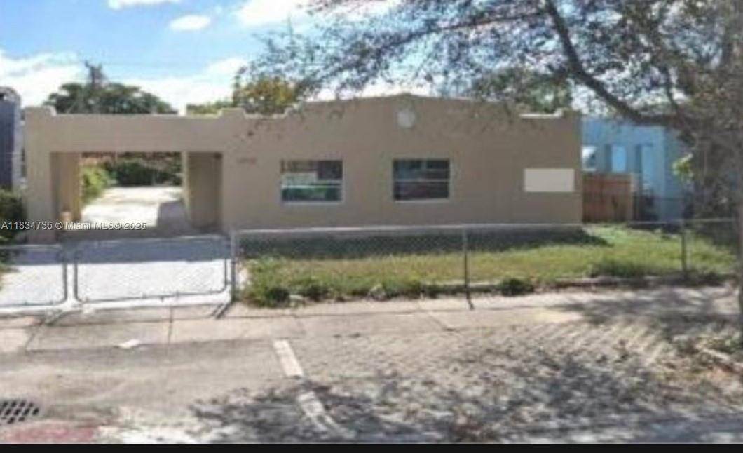 1770 NW 44th St, Miami, FL 33142