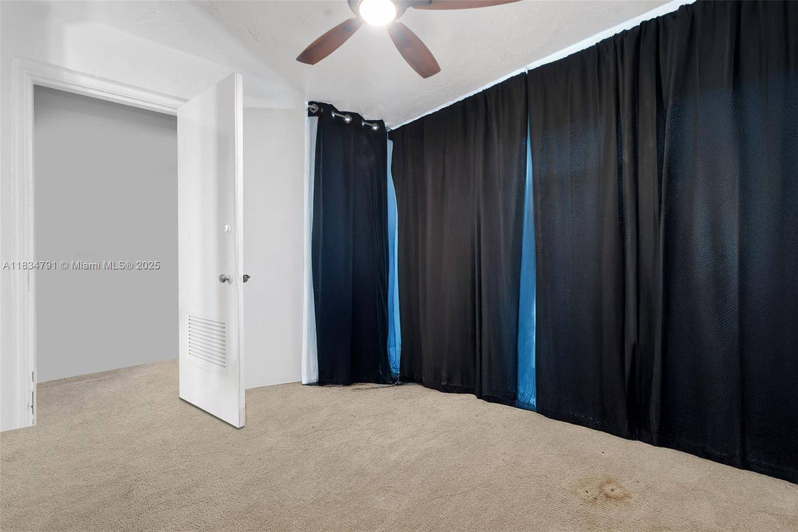 Plantation, FL 33313,7450 NW 17th St #207